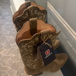 Womens cowboy boots